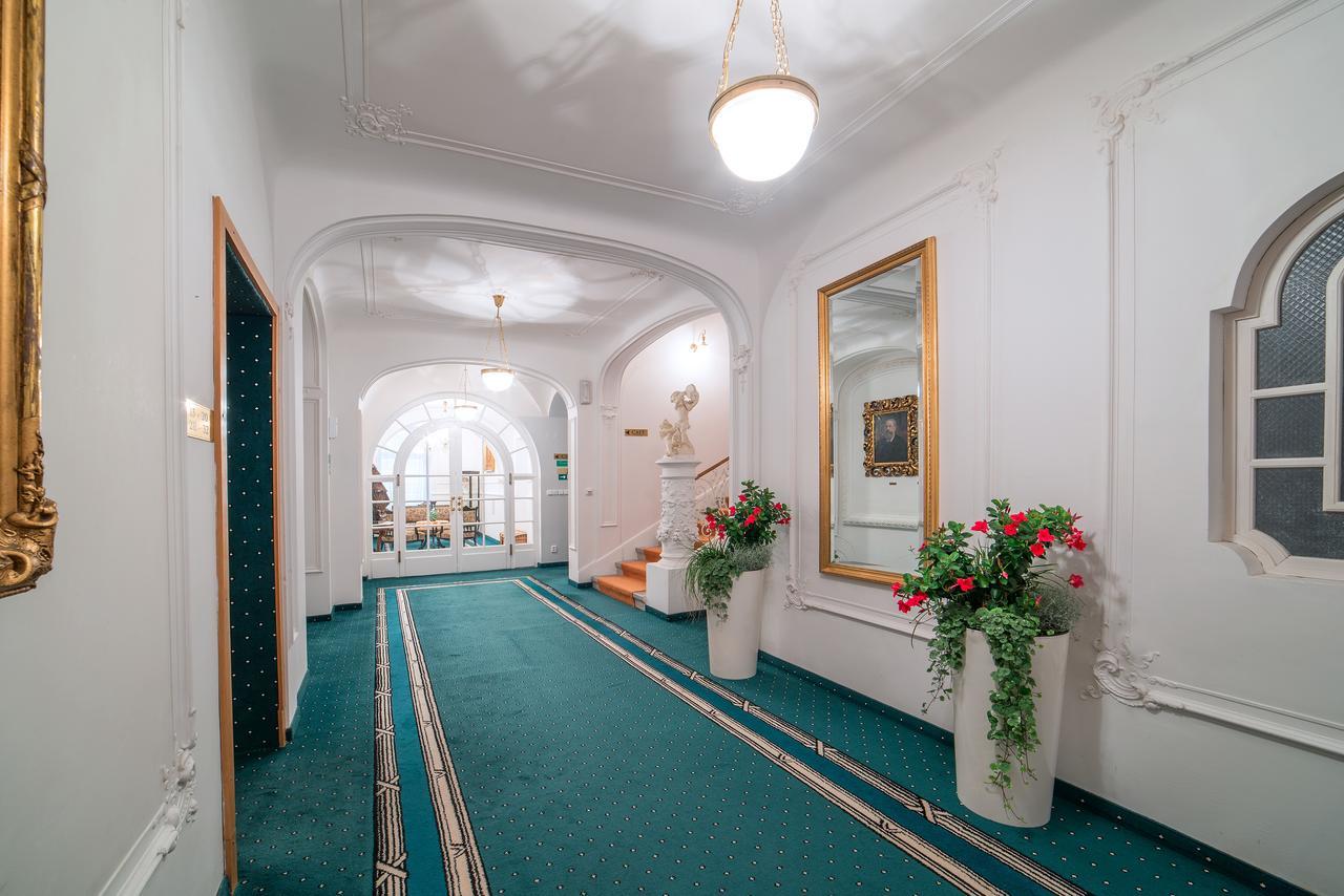 Hotel Three Lilies Inkl Aquaforum Frantiskovy Lazne Exterior photo