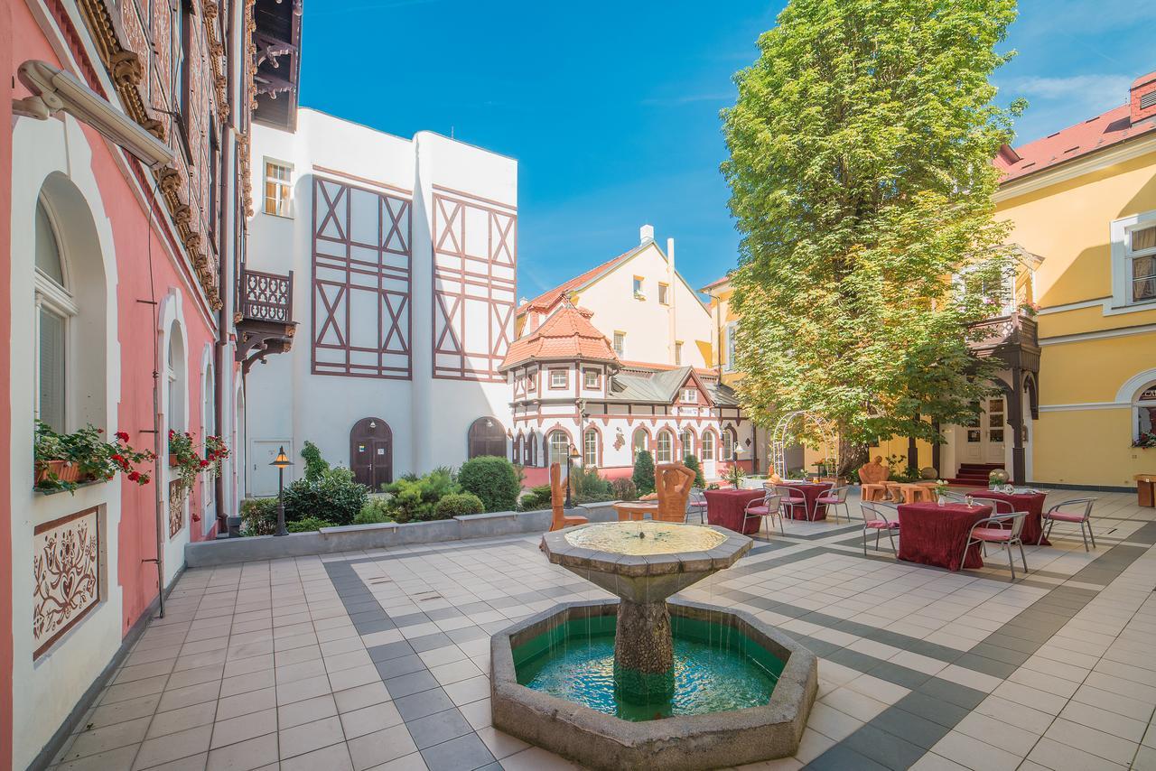 Hotel Three Lilies Inkl Aquaforum Frantiskovy Lazne Exterior photo